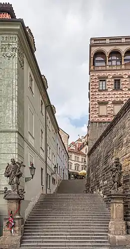 Escaliers de la mairie, à Prague.