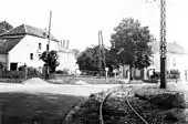 Rails du tramway daté de l'entre-deux-guerres.