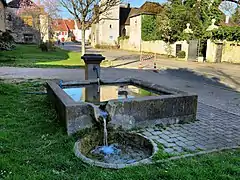 La fontaine rue de l'église.