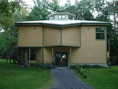 La bibliothèque Ram Dass