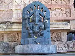 Statue de Ganesh au Temple de Ramappa dans le district de Palampet, site classé au patrimoine mondial.