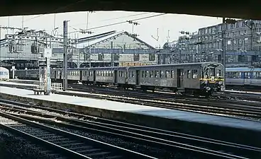 Une rame Talbot quitte la gare deParis-Saint-Lazare le 13 juin 1981.