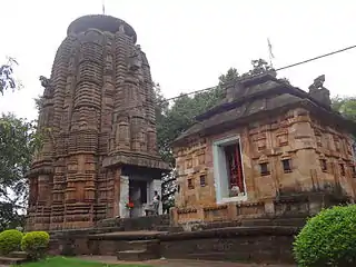 Le Rameswar, avec disposition des toitures du jaga-mohan (salle d'audience). Bhubaneswar