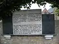 Monument au régiment français du 16e chasseurs à pied et 6e régiment de ligne belge devant l'église St Laurent