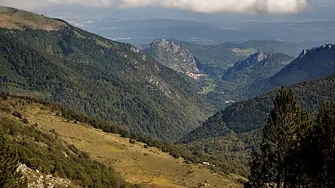 Vue depuis le col de la Peyre.