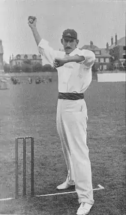 Photographie représentant Hugh Trumble en action, publiée en 1897.