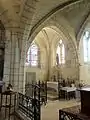 Vue dans la chapelle de la Vierge.