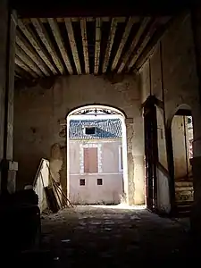 Intérieur de la fabrique, avant restauration