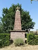 Le monument aux morts d'Esplas.