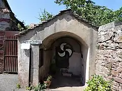 Fontaine dans le bourg de Rebourguil.