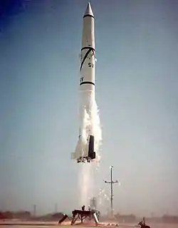 Missile Redstone no CC-56 tiré depuis la Base de lancement de Cap Canaveral le 17 septembre 1958.