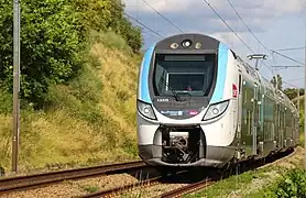 Un Regio 2N (Z 57000) de la ligne N du Transilien, à Cherisy.