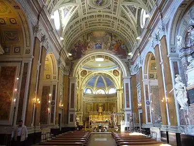 Intérieur de l'église.