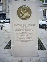 Monument en l'honneur de Jean-Baptiste Langlet