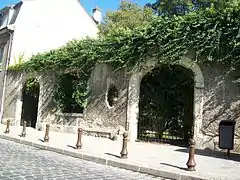 L'entrée du square Sarazin rue du Marc.