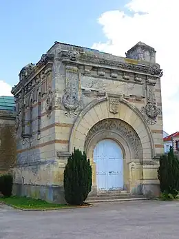 Ancien crématorium du cimetière de l'Est.