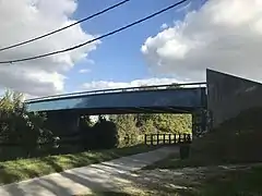 Pont Saint Léonard au dessus du canal Aisne à la Marne