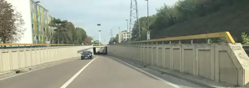 Pont sur la tranchée du giratoire qui relie l’Avenue Nationale à l’Avenue de Laon.