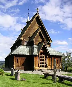 Image illustrative de l’article Stavkirke de Reinli