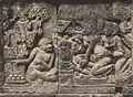 Hanumān rencontre Sītā (bas-relief du temple de Prambanan en Indonésie)