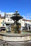 Fontaine des Dauphins.