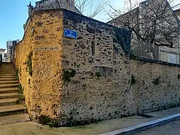 Angle de la rue Henri Thiébaud et la cale de l'abreuvoir