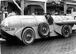 R. Stapp à Daytona Beach en 1932, sur Jupiter 4RM à transmission électrique, au châssis Voisin 4 L.