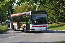 La ligne de bus Zi7, près de son terminus Bron Droits de l'Homme.