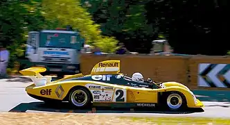 L'Alpine-Renault A442 B de Pironi-Jaussaud pilotée par René Arnoux au Festival de Goodwood en 2014.