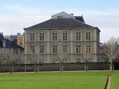 L'hôtel Saint-Melaine, siège des Archives départementales d'Ille-et-Vilaine de 1885 à 1968.