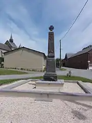 Le monument aux morts.