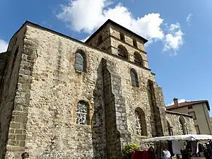 Façade méridionale de l'église.