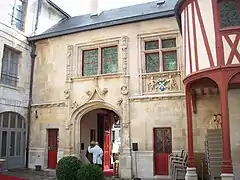 Revers du Portail de Hôtel de Bourgtheroulde (Rouen, 1501-1520).