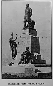 Monument de Jules Ferry.
