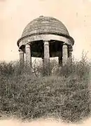 Kiosque au sommet du mont Catillon.