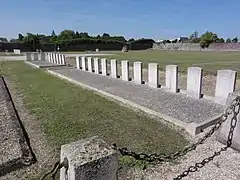 Le carré militaire : les tombes britanniques de la CWGC.