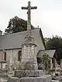 La croix de cimetière.