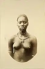 Femme Mangbetu, 1877–1880