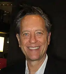 Richard E. Grant dans le rôle du Loki classique