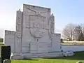 Monument au fond du cimetière.