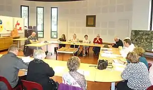 Réunion du conseil municipal le 10 décembre 2016 ; Laurent Houllier est assis à droite.