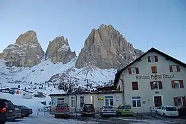 Le refuge Passo Sella.