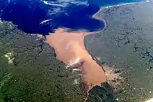 Image satellitaire du Río de la Plata prise du nord-ouest.