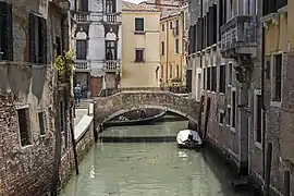 Le pont privé du Campiello Querini Stampalia