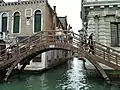 pont privé du Ca' RezzonicoRio de San Barnaba