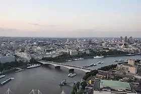 Le Waterloo Bridge vu depuis l'EDF Energy London Eye.