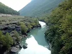 dans les gorges de Këlcyrë