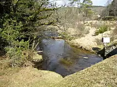 L'Ars au nord-est de Pérols-sur-Vézère, au pont de la RD 78.