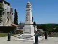 Le monument aux morts.