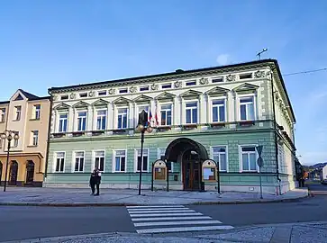 Hôtel de ville.